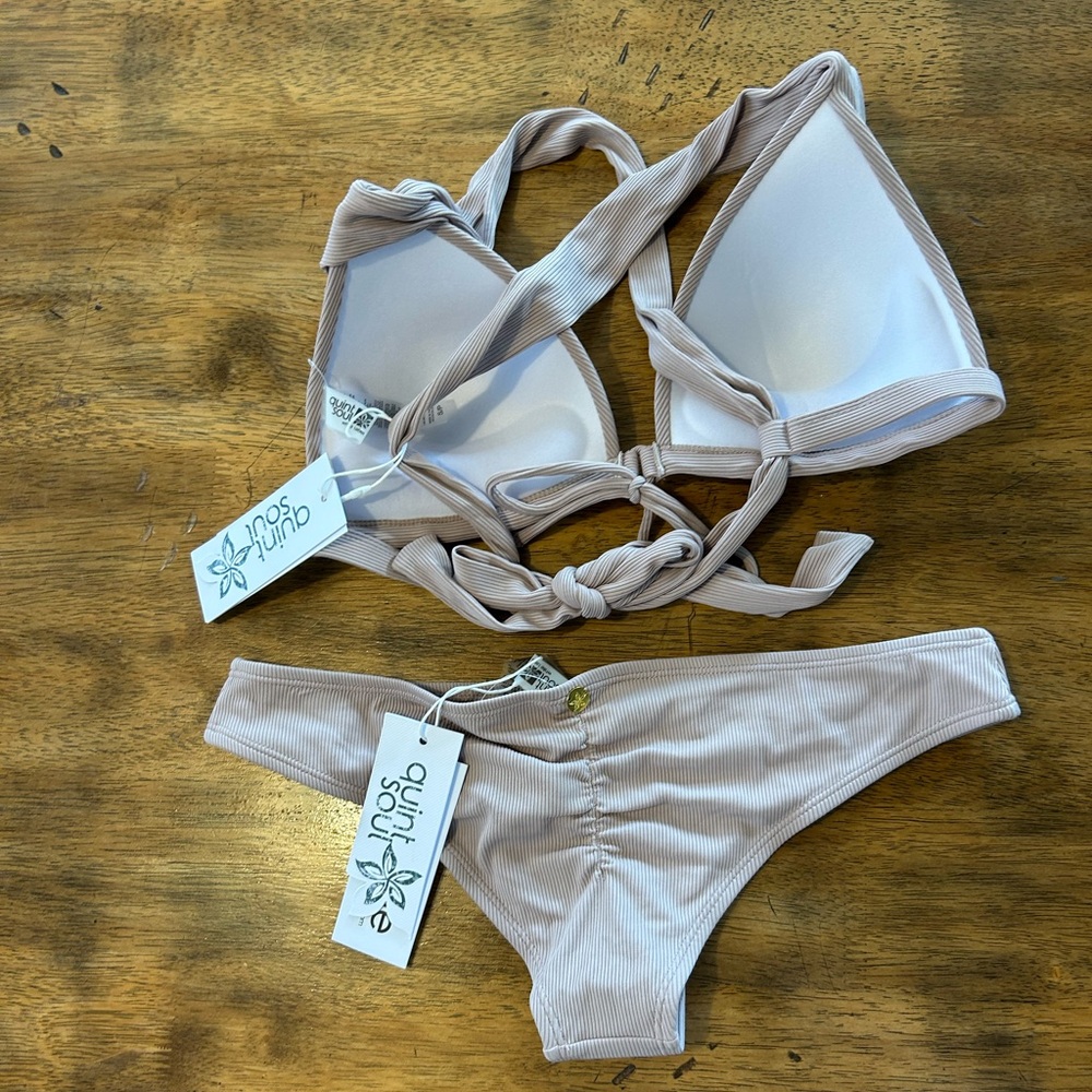 Quintsoul Bikini Set - Picture 2 of 2